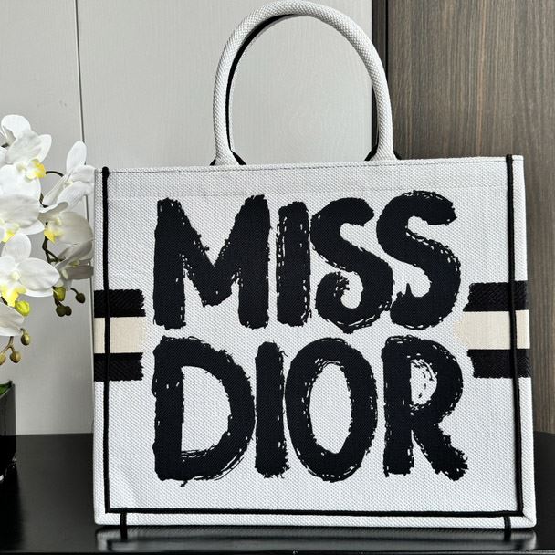 D*or shopping bags